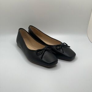 Bernardo Women”s Gwynn Ballet Flat Black Upper Leather Size 7M